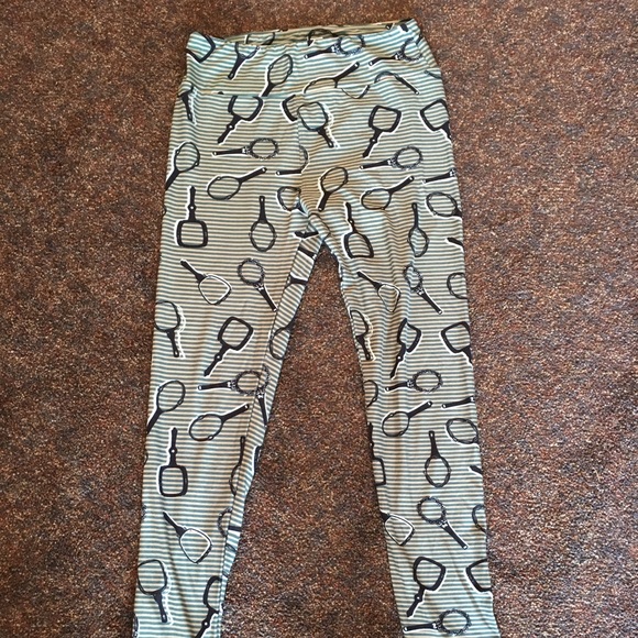 LuLaRoe Pants - LuLaRoe OS Leggings - Stripe w/ Retro Hand Mirrors